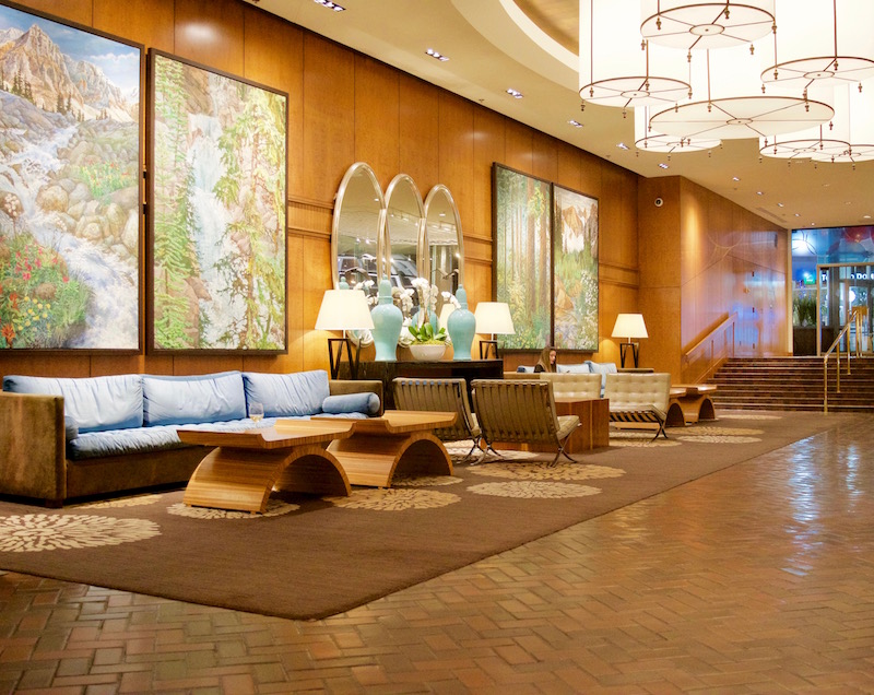 Four Seasons Hotel Vancouver Lobby 