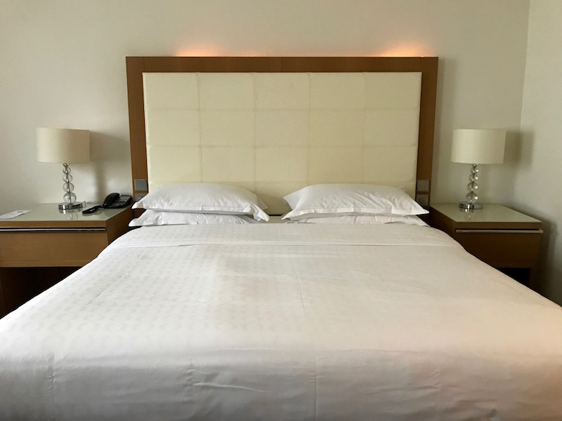 Sheraton Frankfurt Airport Hotel King Bed 