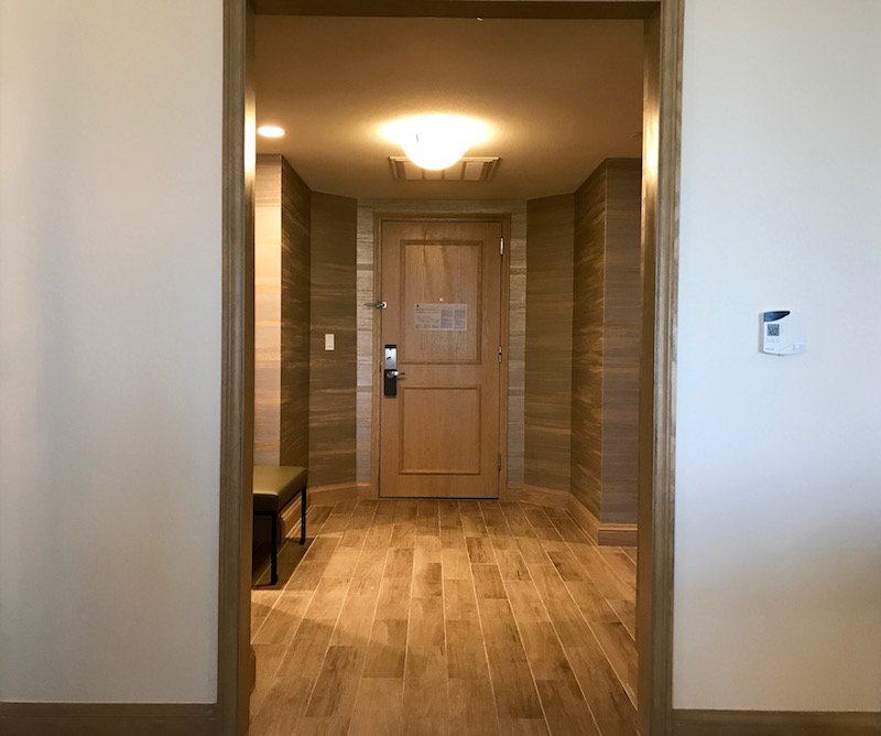 One-Bedroom Suite Foyer 