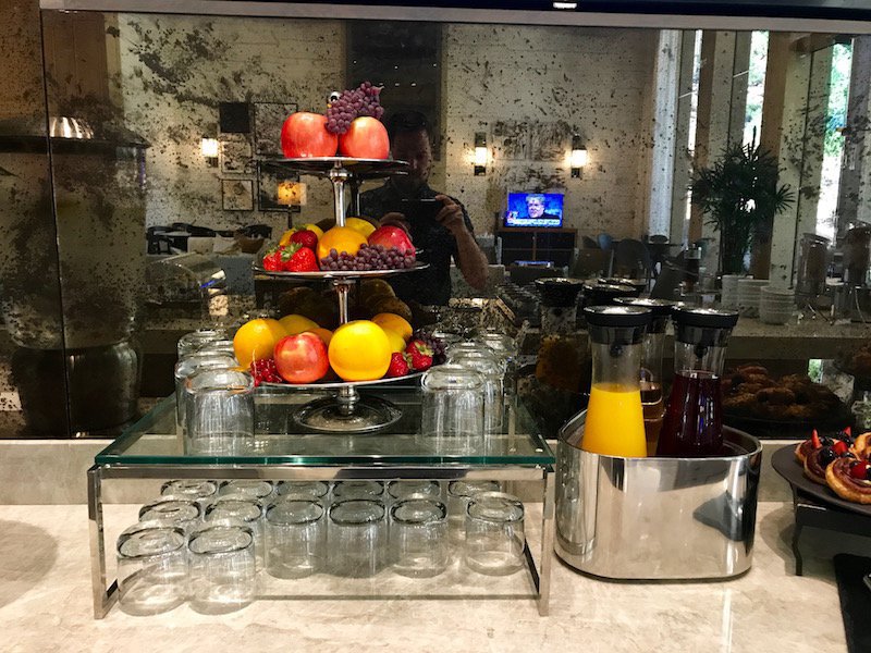 Continental Breakfast - Fruit And Juice 