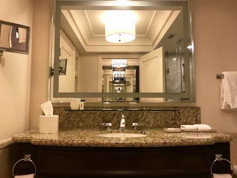 Four Seasons Hotel Las Vegas Strip View Room Bathroom 