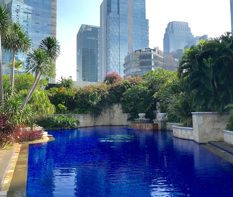 Ritz-Calrton Jakarta Pacific Place Pool 