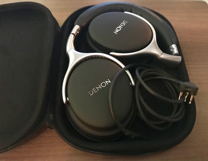 Noise Cancelling Headphones 