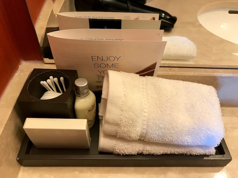 Four Seasons Hotel Vancouver Executive Junior Suite Bathroom Amenities