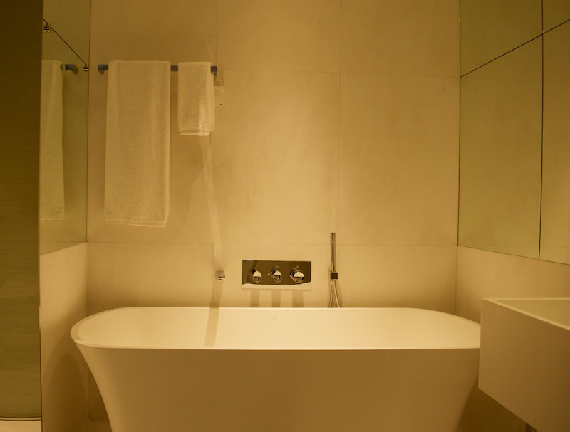 Premier Room Bath