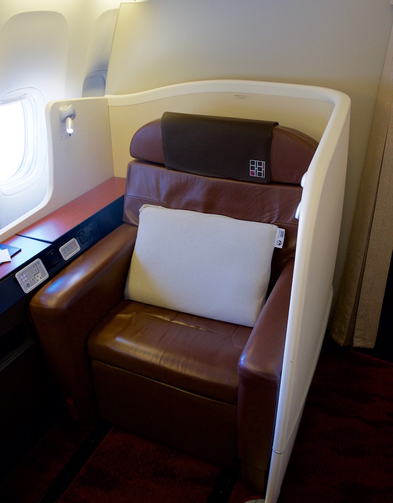 Japan Airlines Boeing 777 First Class Seat 2K