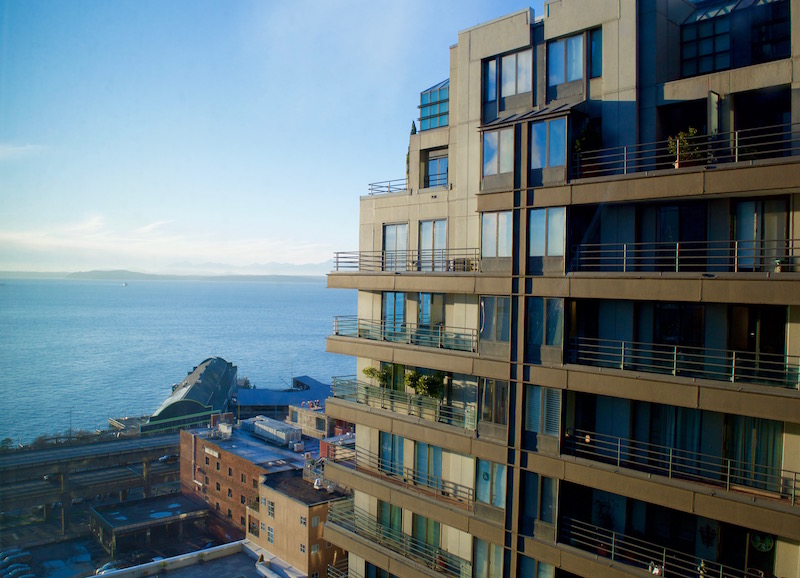 Four Seasons Hotel Seattle Partial Bay-View Room